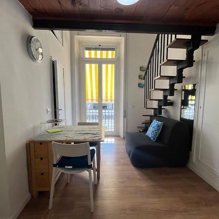 Studio Flat Ultimo Piano In Centro Рим Экстерьер фото