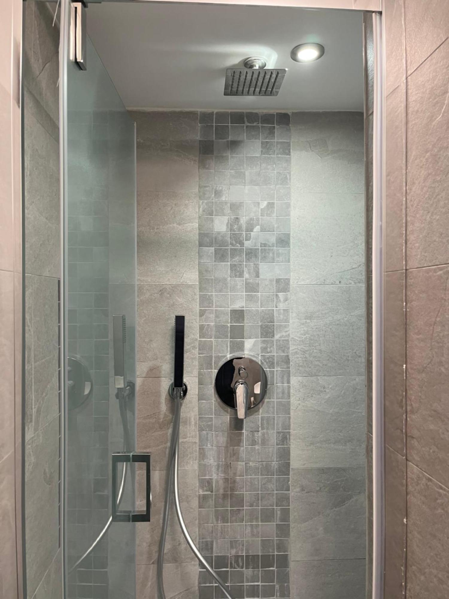 Studio Flat Ultimo Piano In Centro Рим Экстерьер фото