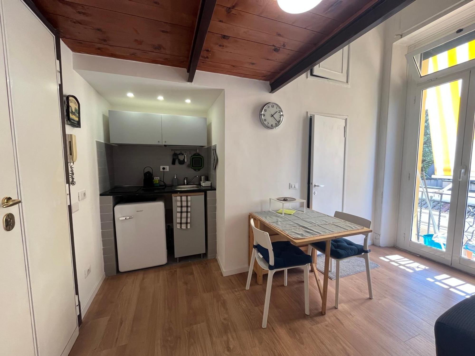 Studio Flat Ultimo Piano In Centro Рим Экстерьер фото